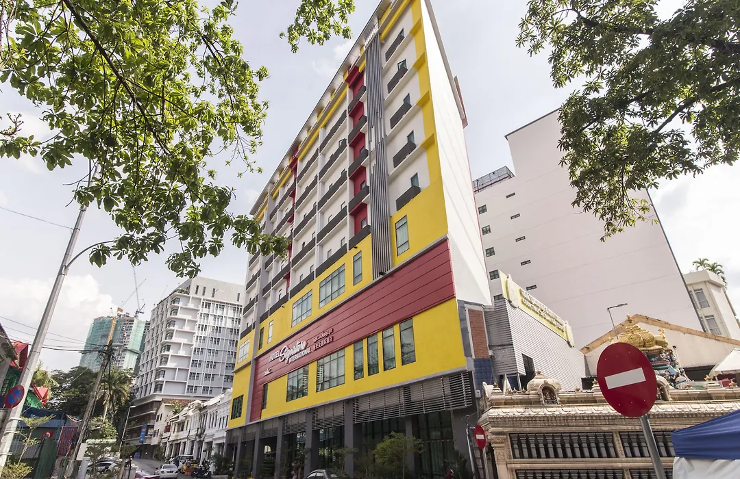 Signature International Hotel China Town-1